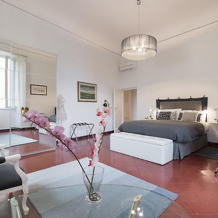 Old Bridge: Historical And Chic Apartment Firenze Eksteriør billede
